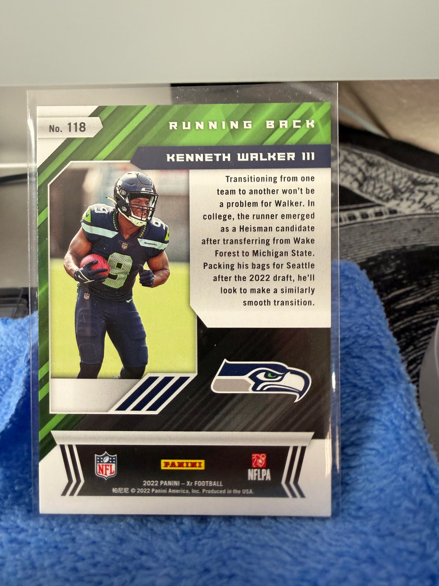 Kenneth Walker III Rookie Card /249 – Panini XR Red Parallel – Seattle Seahawks